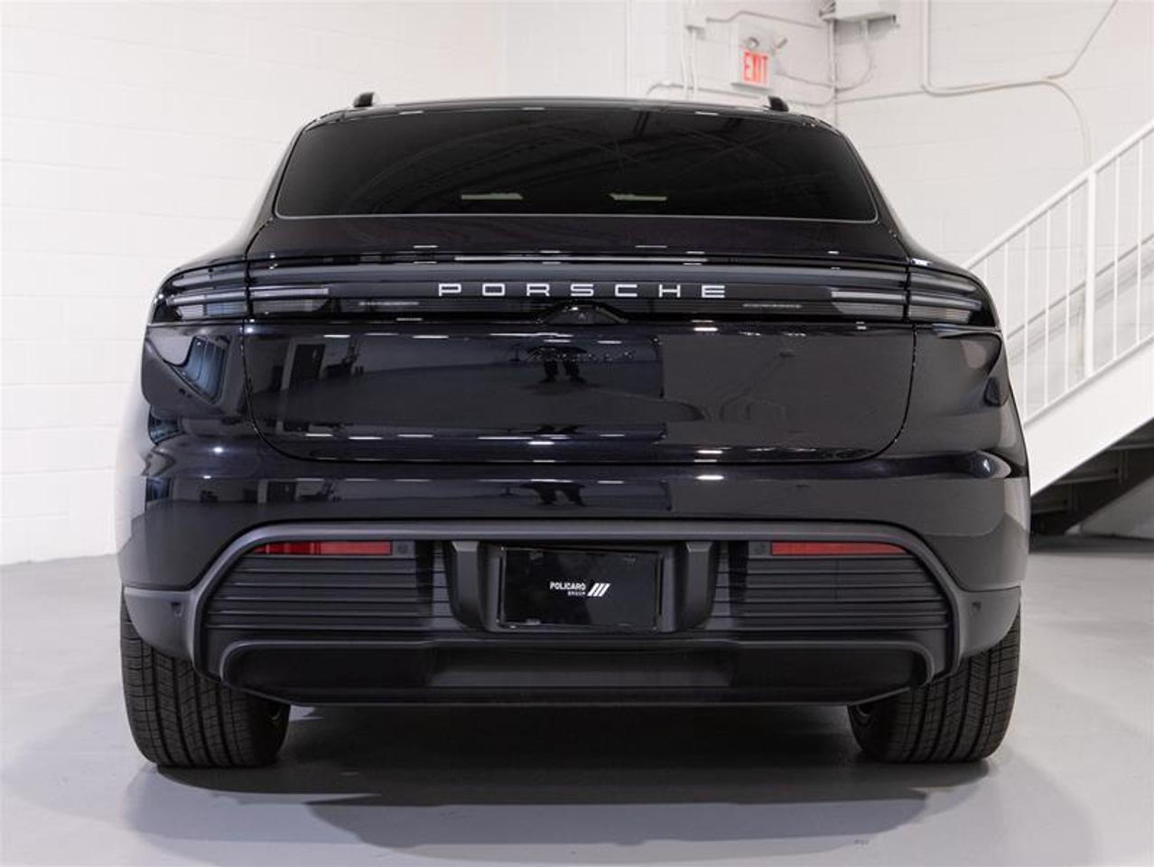 2026 Porsche Macan Electric 4 AWD Photo