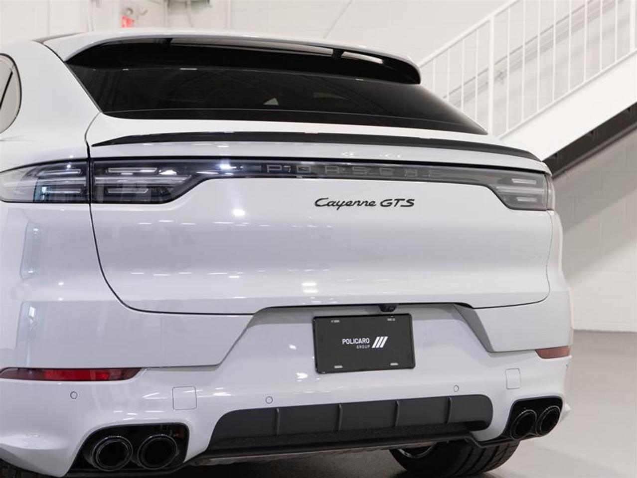 2022 Porsche Cayenne GTS Coupe Photo