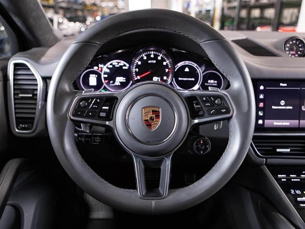 2022 Porsche Cayenne GTS Coupe Photo