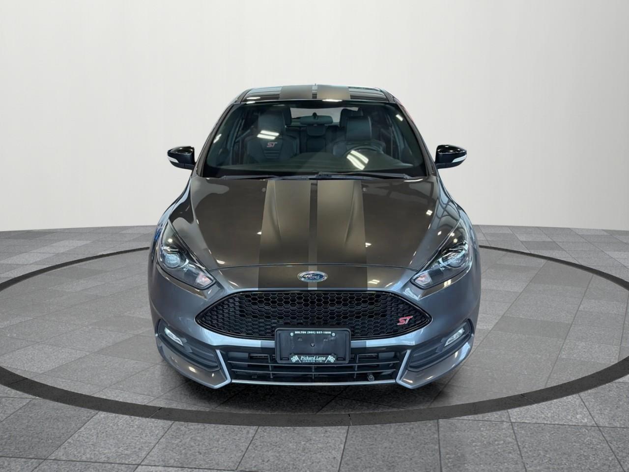 2016 Ford Focus ST Base 4dr Hatchback Photo