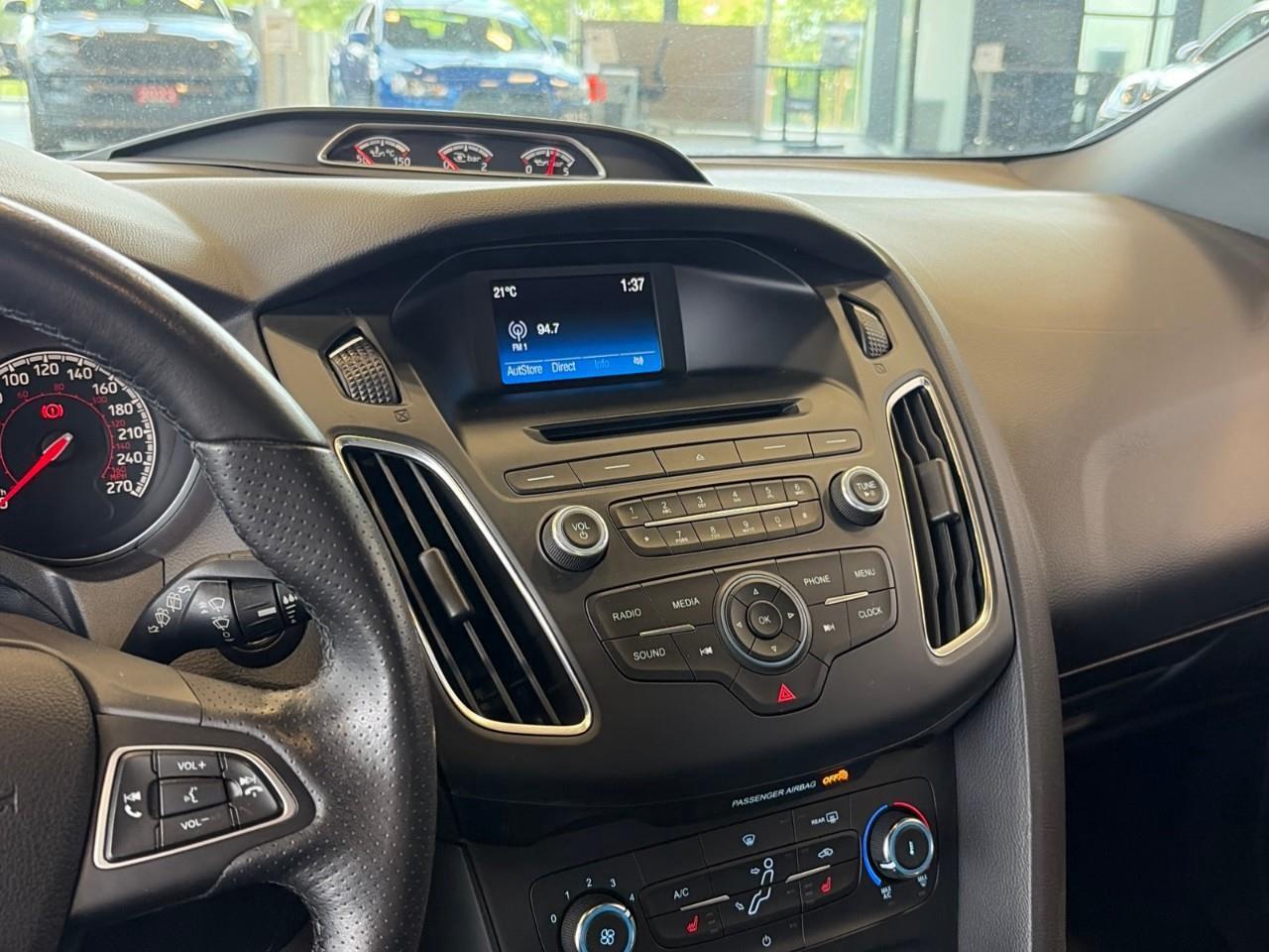 2016 Ford Focus ST Base 4dr Hatchback Photo