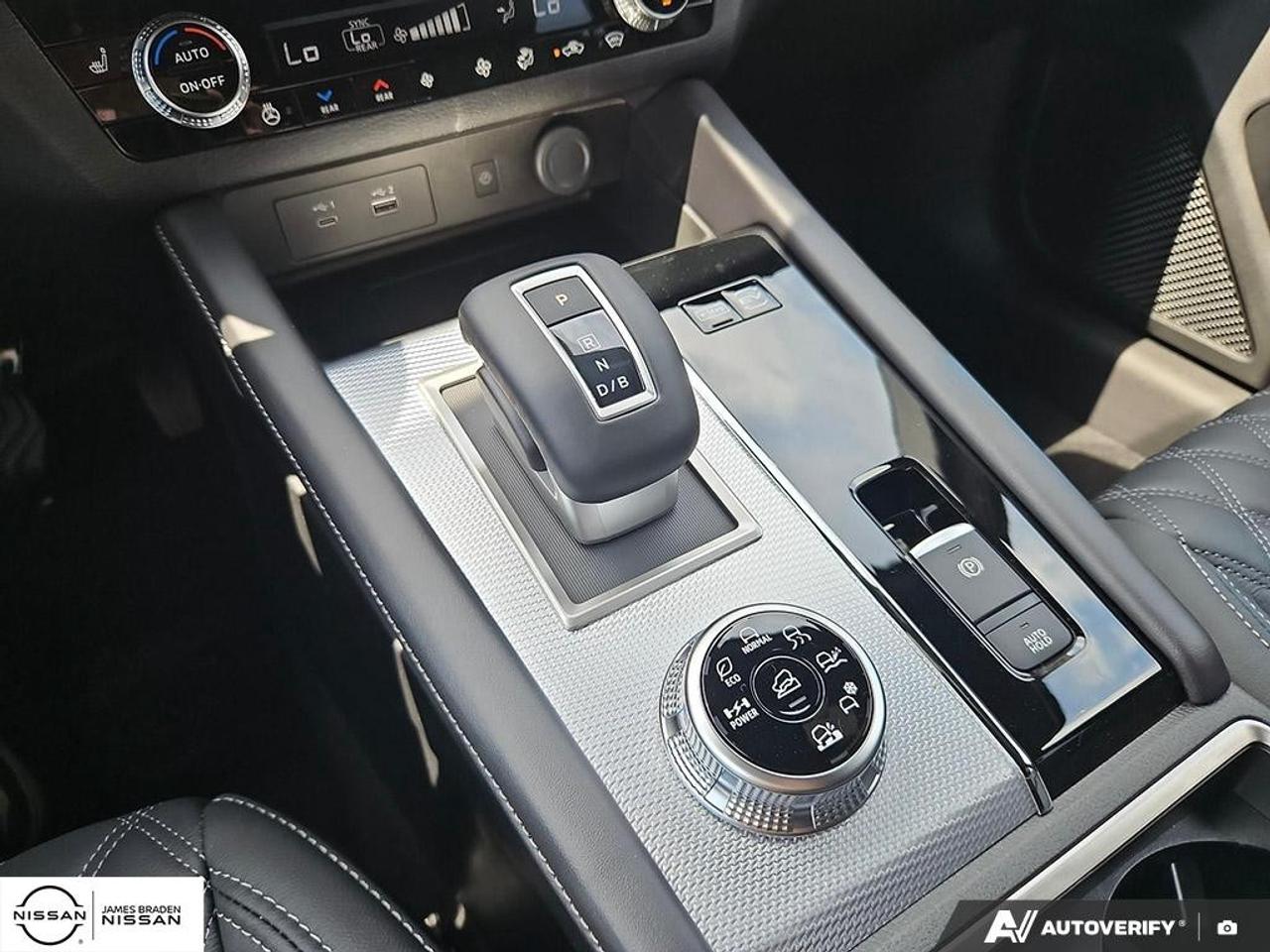 2026 Nissan Rogue Plug-In Hybrid AWD Platinum Photo