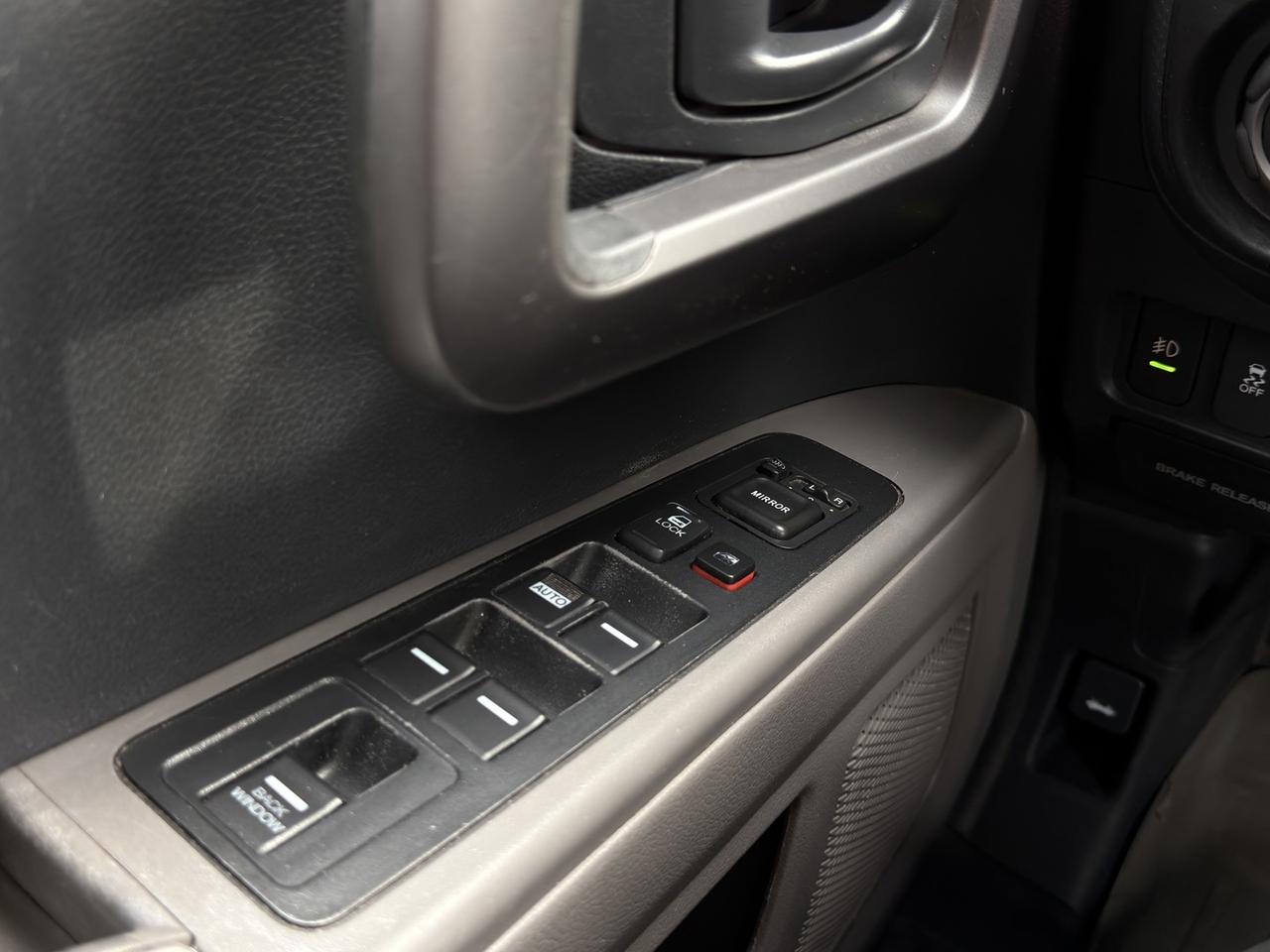 2014 Honda Ridgeline TOURING 4WD   Leather   Navi   Sunroof Photo