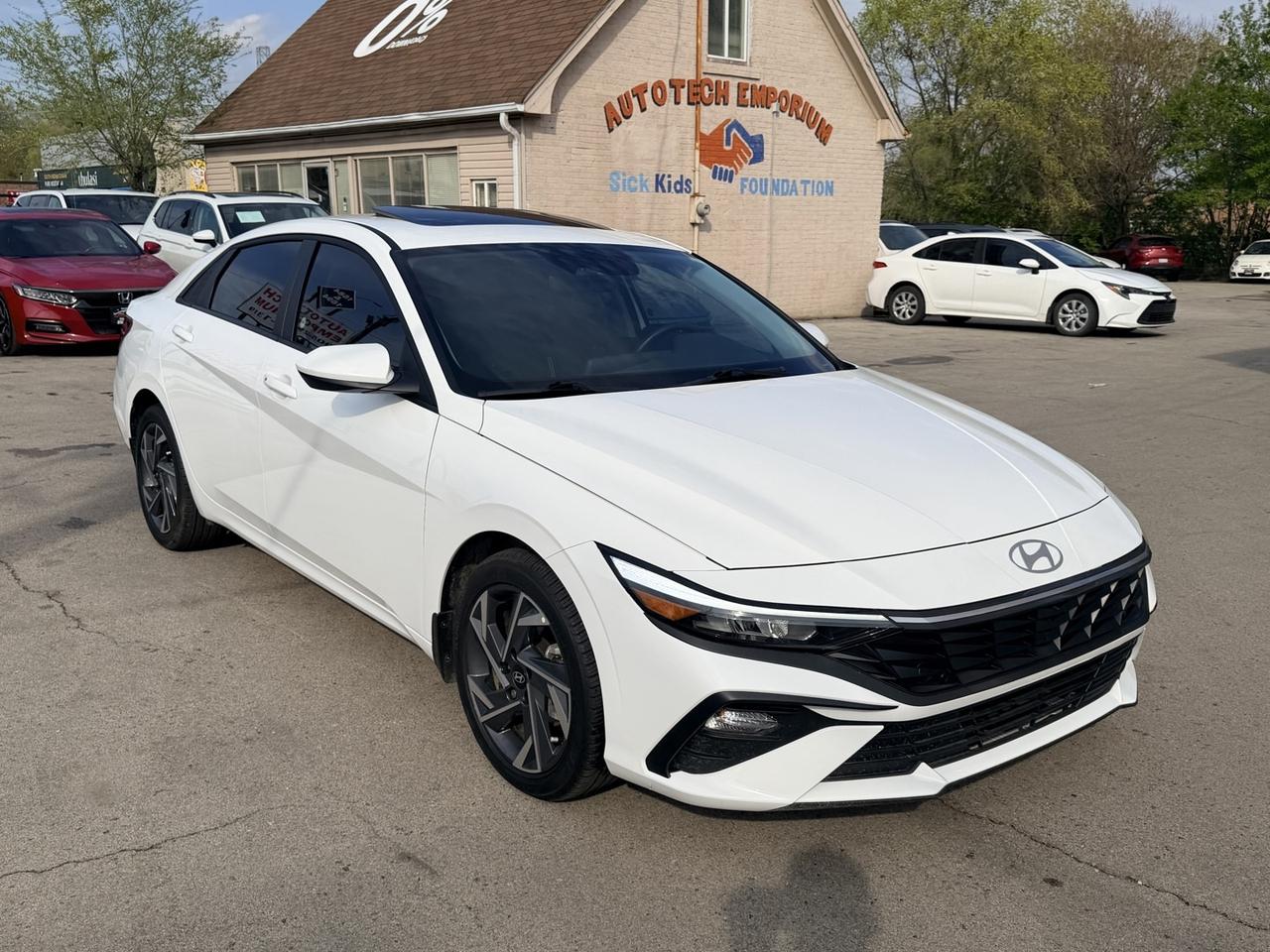 2025 Hyundai Elantra Preferred Sun and Tech   Ambient Lighting   Sunroo Photo