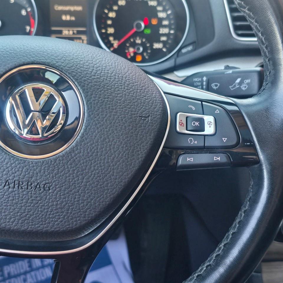 2016 Volkswagen Passat 4DR SDN 1.8 TSI AUTO HIGHLINE Photo
