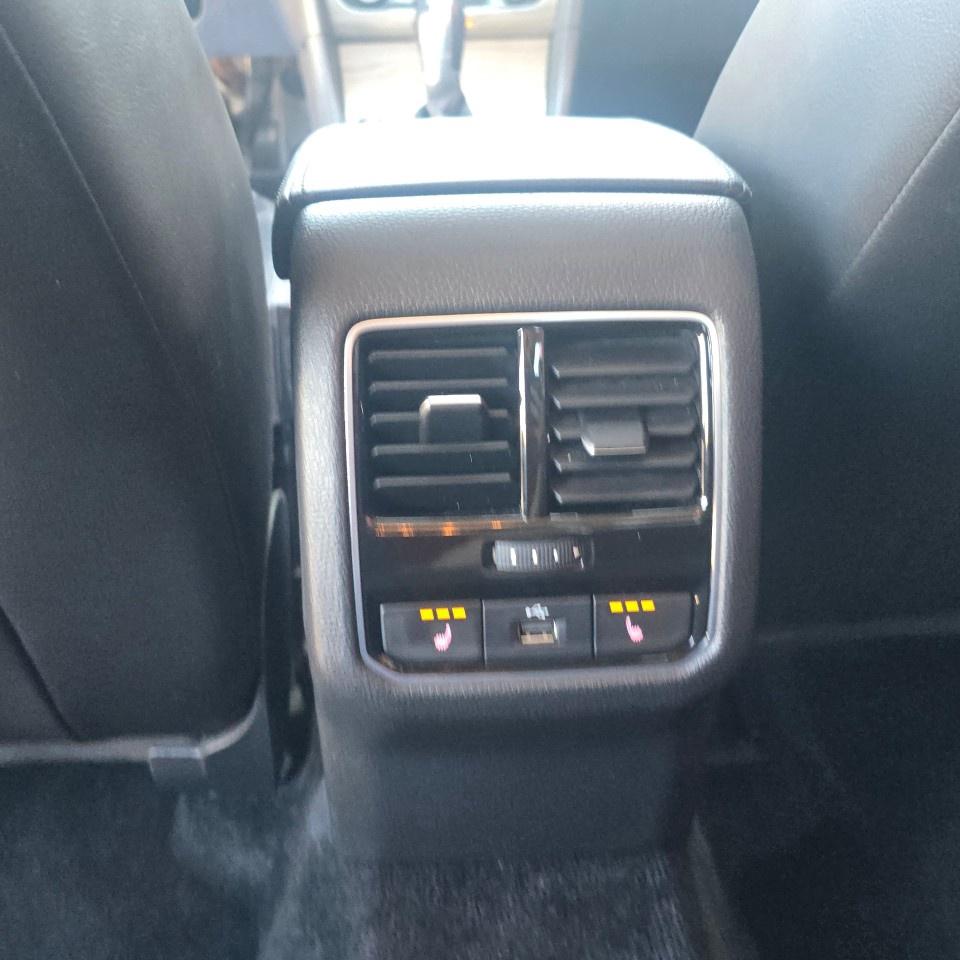 2016 Volkswagen Passat 4DR SDN 1.8 TSI AUTO HIGHLINE Photo