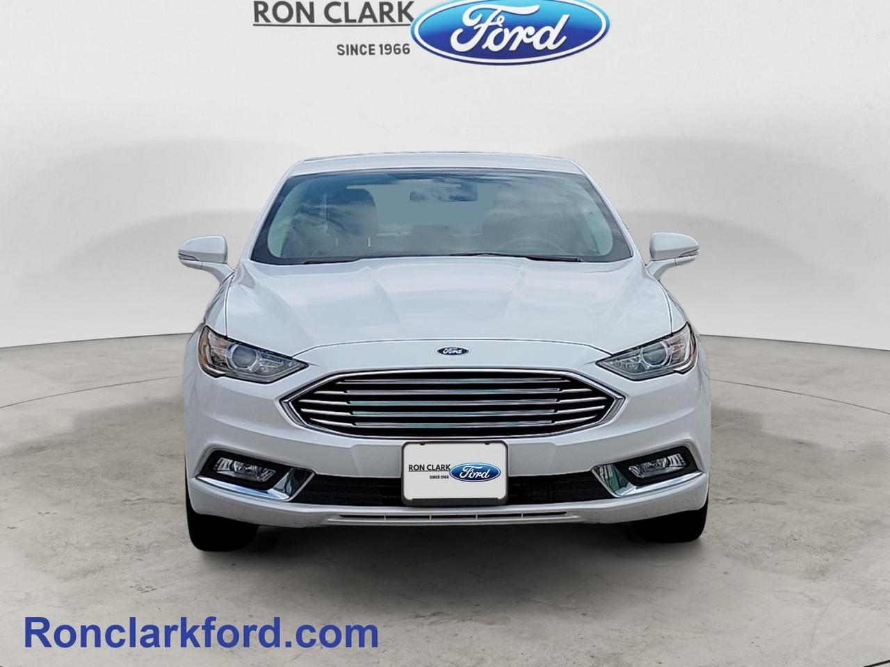 2017 Ford Fusion SE 4dr Front-wheel Drive Sedan Photo