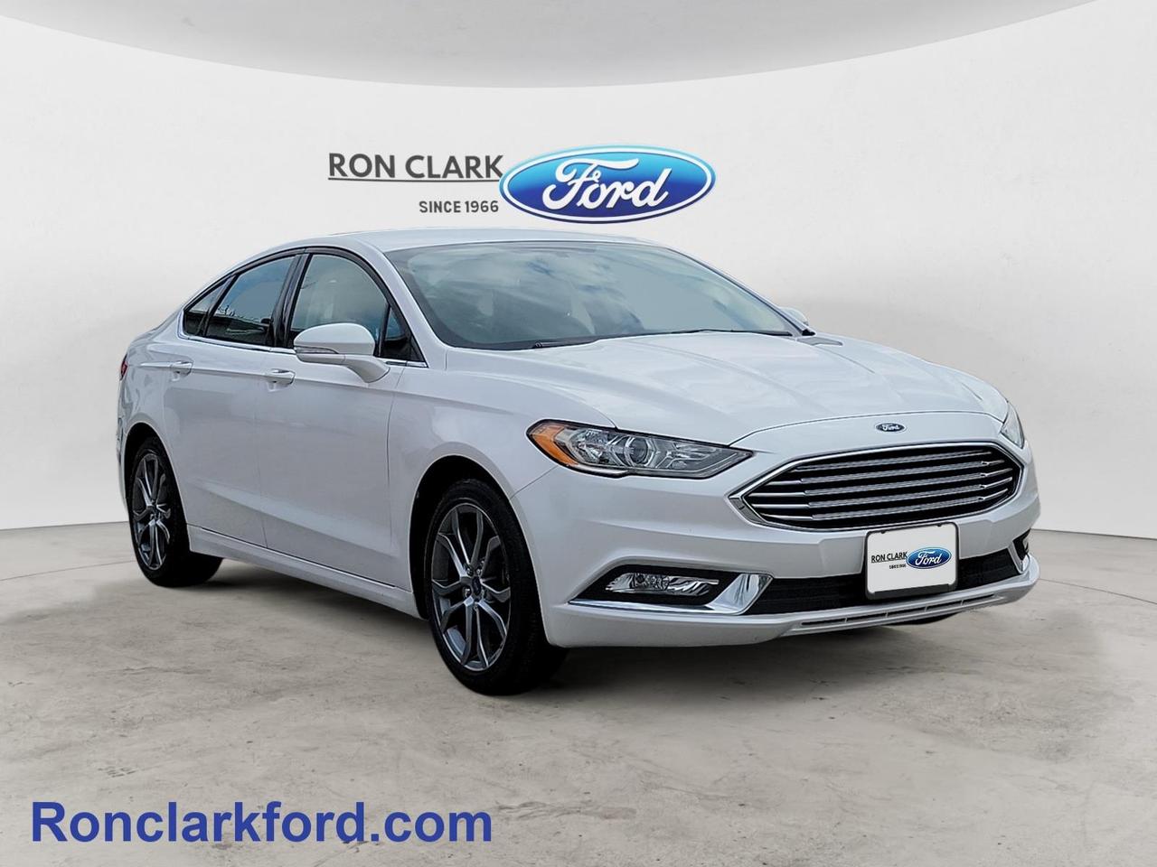 2017 Ford Fusion SE 4dr Front-wheel Drive Sedan Photo