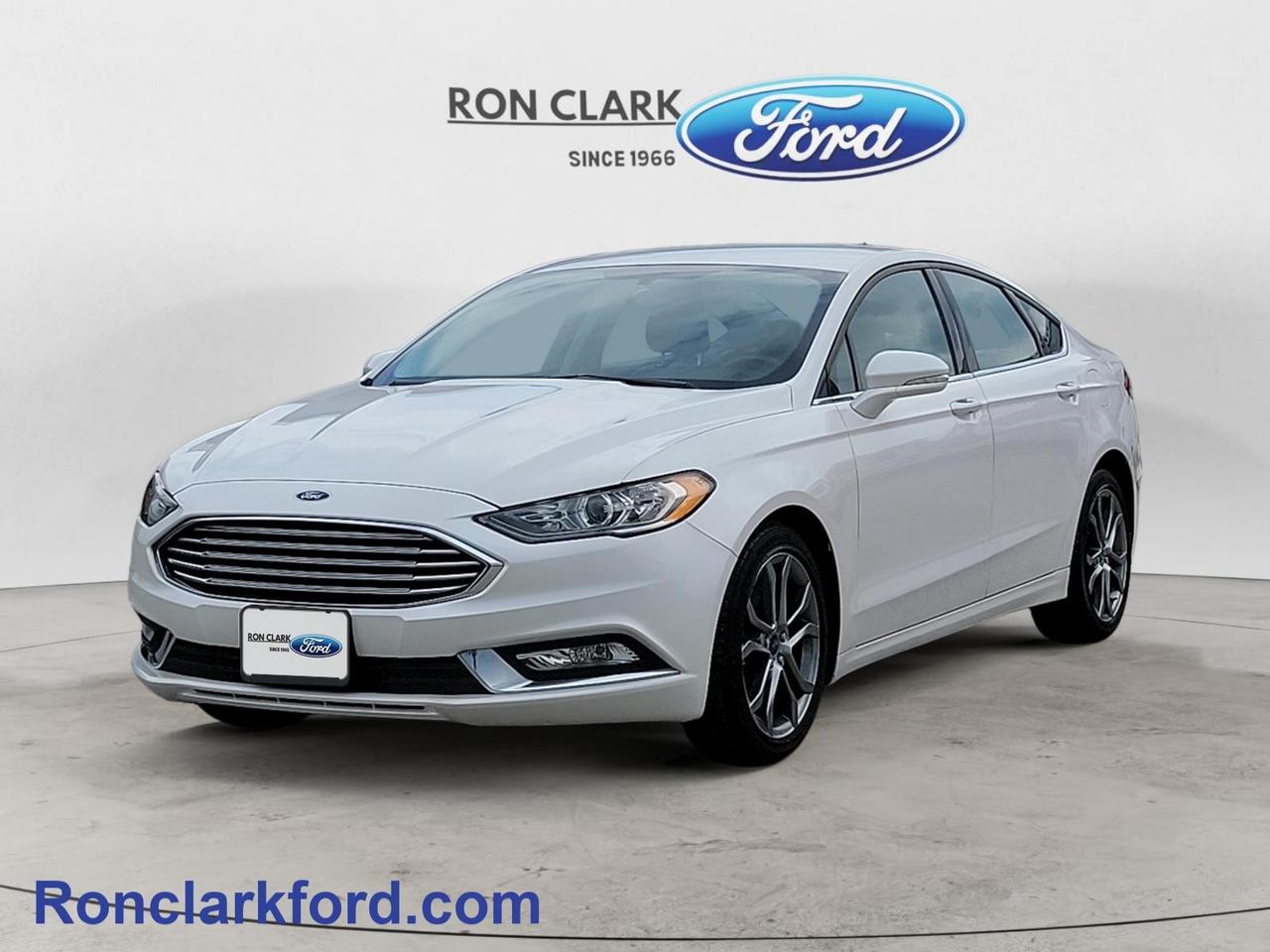 2017 Ford Fusion SE 4dr Front-wheel Drive Sedan Photo2