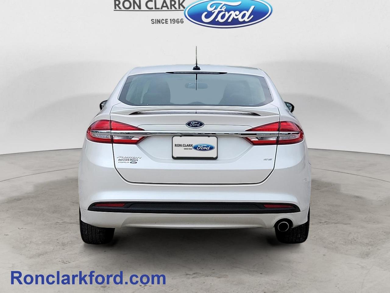 2017 Ford Fusion SE 4dr Front-wheel Drive Sedan Photo