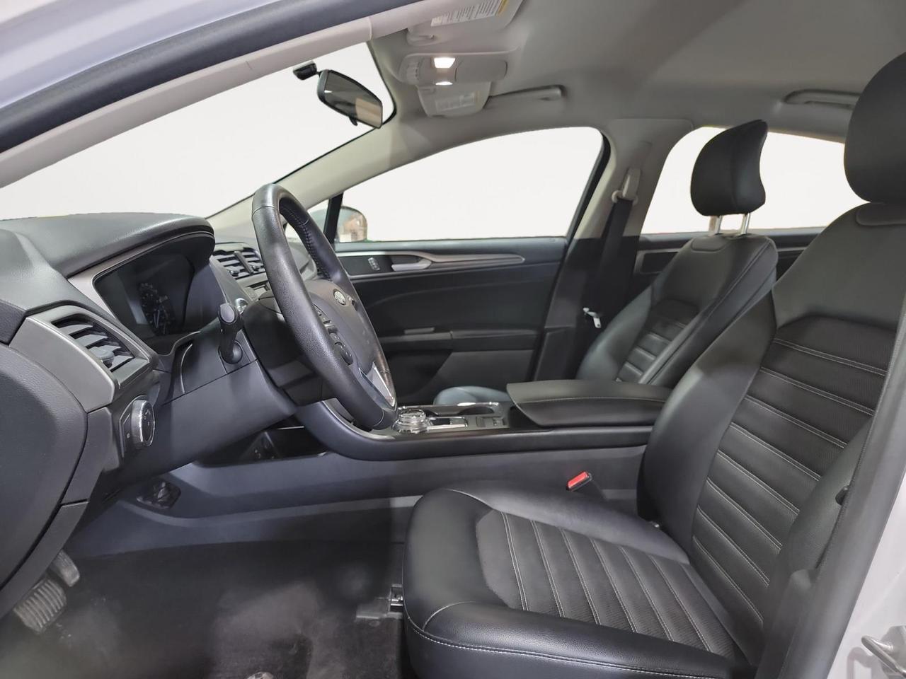 2017 Ford Fusion SE 4dr Front-wheel Drive Sedan Photo