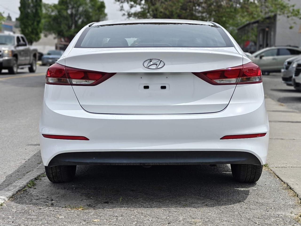 2017 Hyundai Elantra LE (A6) 4dr Sedan Photo