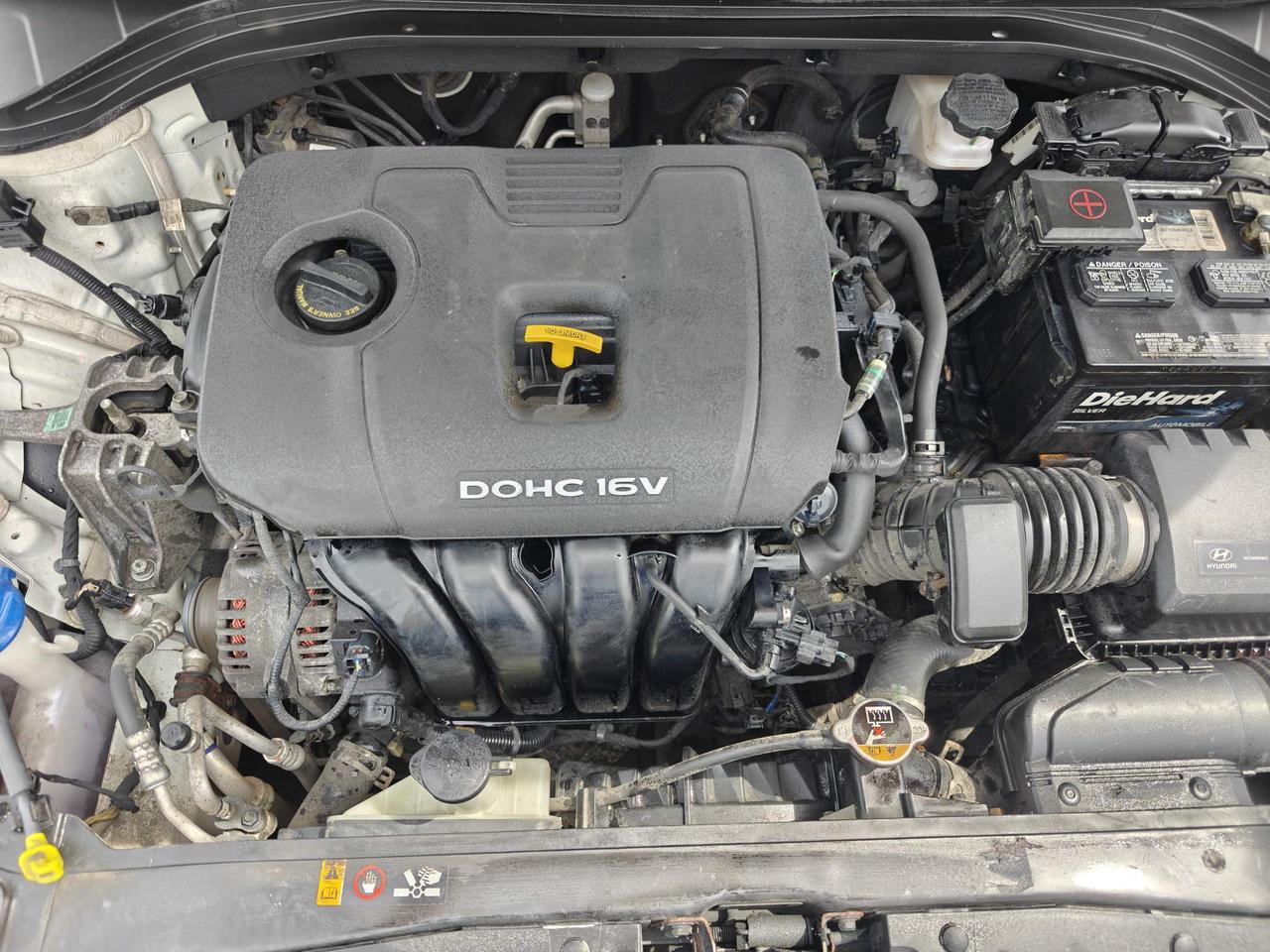 2017 Hyundai Elantra LE (A6) 4dr Sedan Photo2