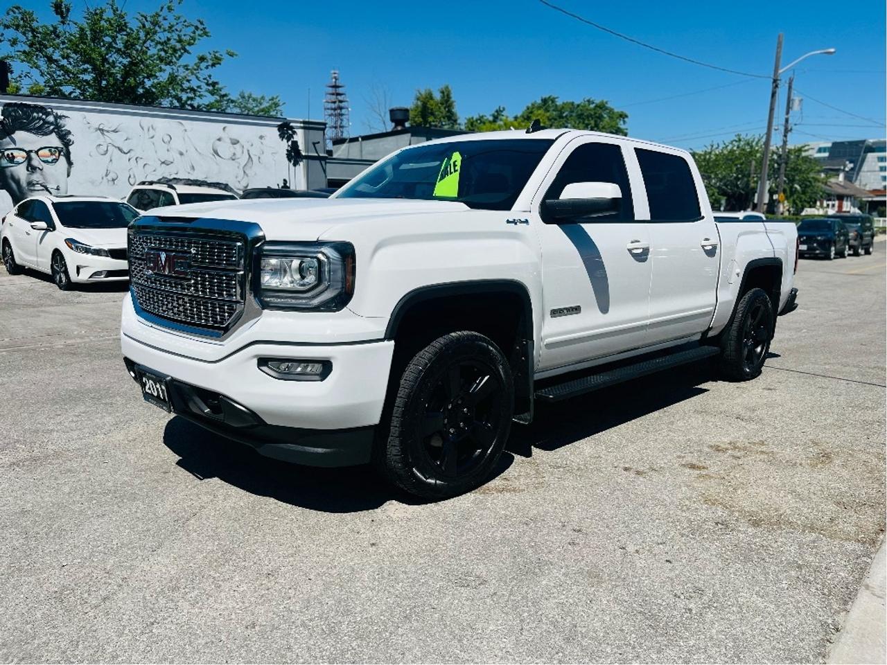 2017 GMC Sierra 1500 V8   5.3L CREW CAB CERTIFIED Photo