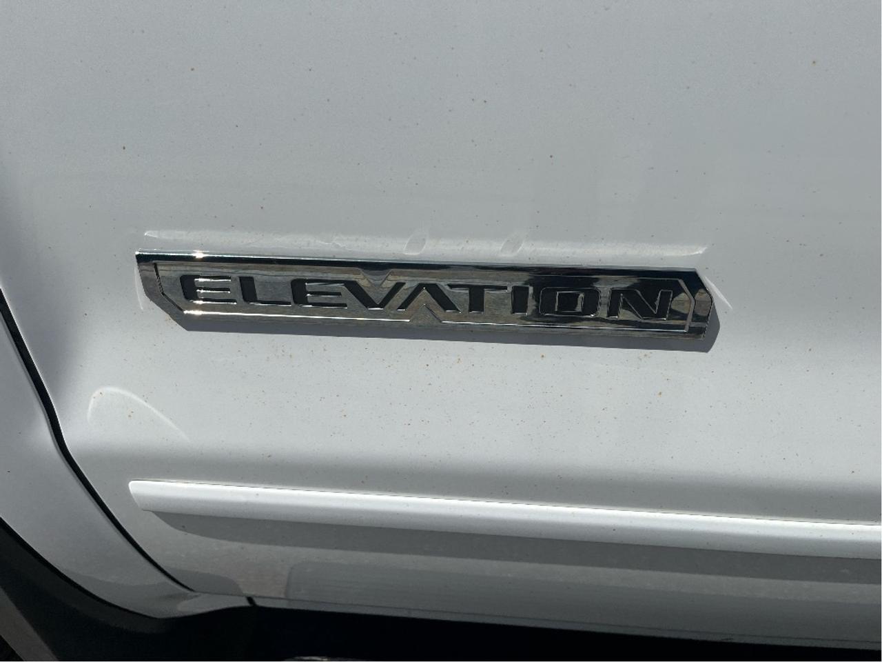 2017 GMC Sierra 1500 V8   5.3L CREW CAB CERTIFIED Photo