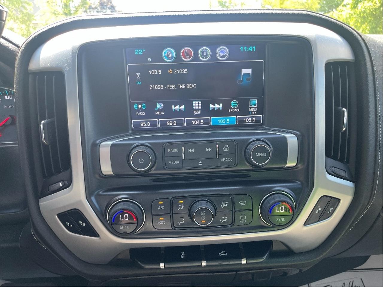2017 GMC Sierra 1500 V8   5.3L CREW CAB CERTIFIED Photo