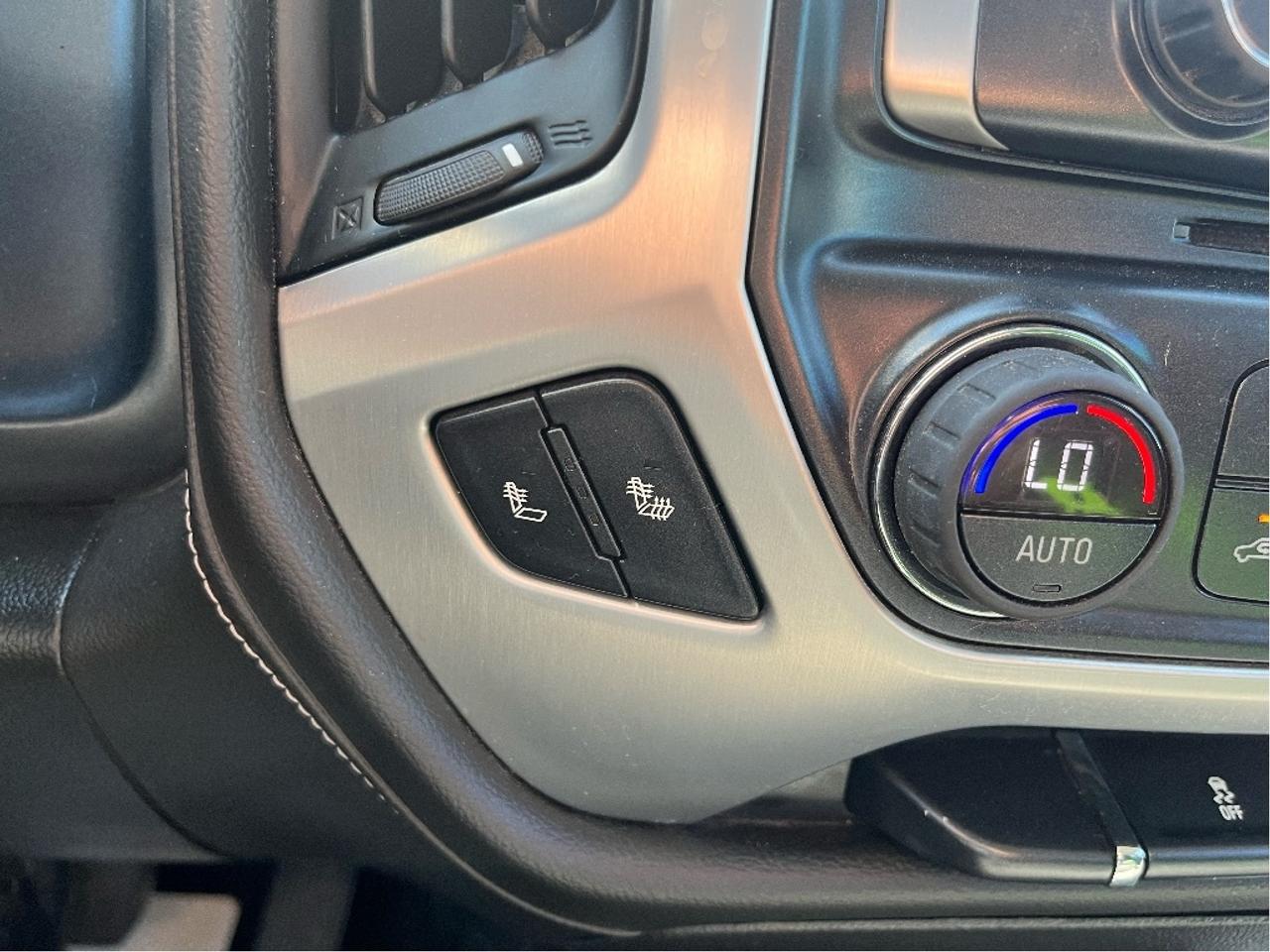 2017 GMC Sierra 1500 V8   5.3L CREW CAB CERTIFIED Photo