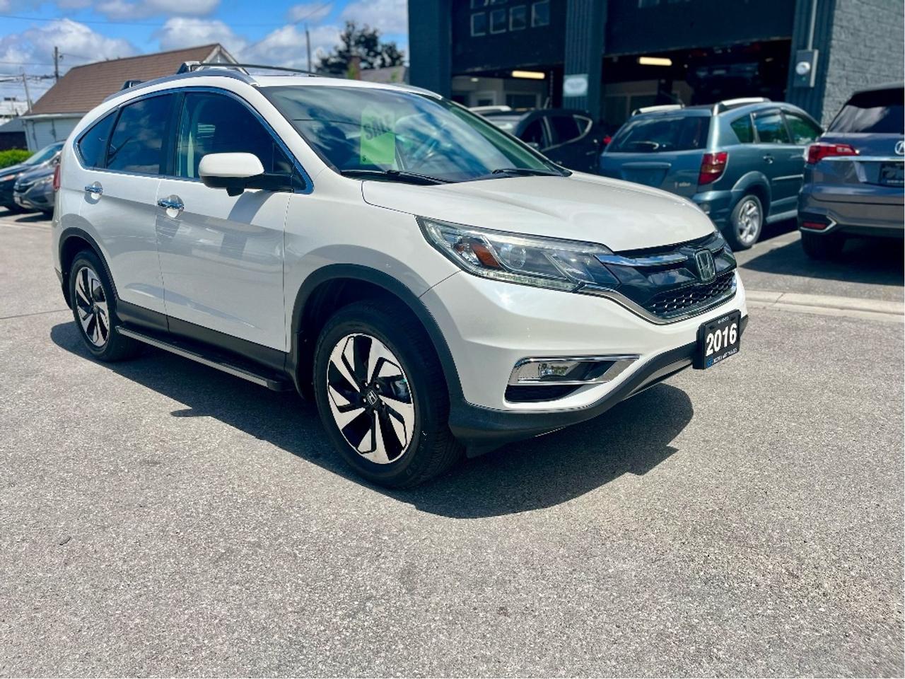 2016 Honda CR-V Touring Certified Photo3