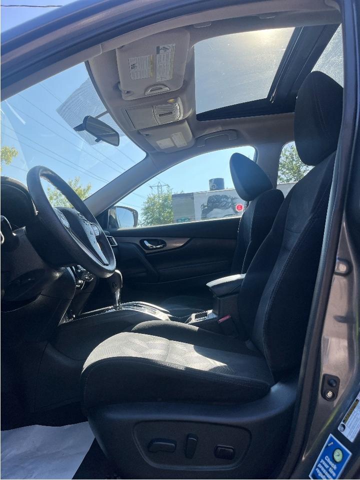 2015 Nissan Rogue SV AWD CERTIFIED Photo