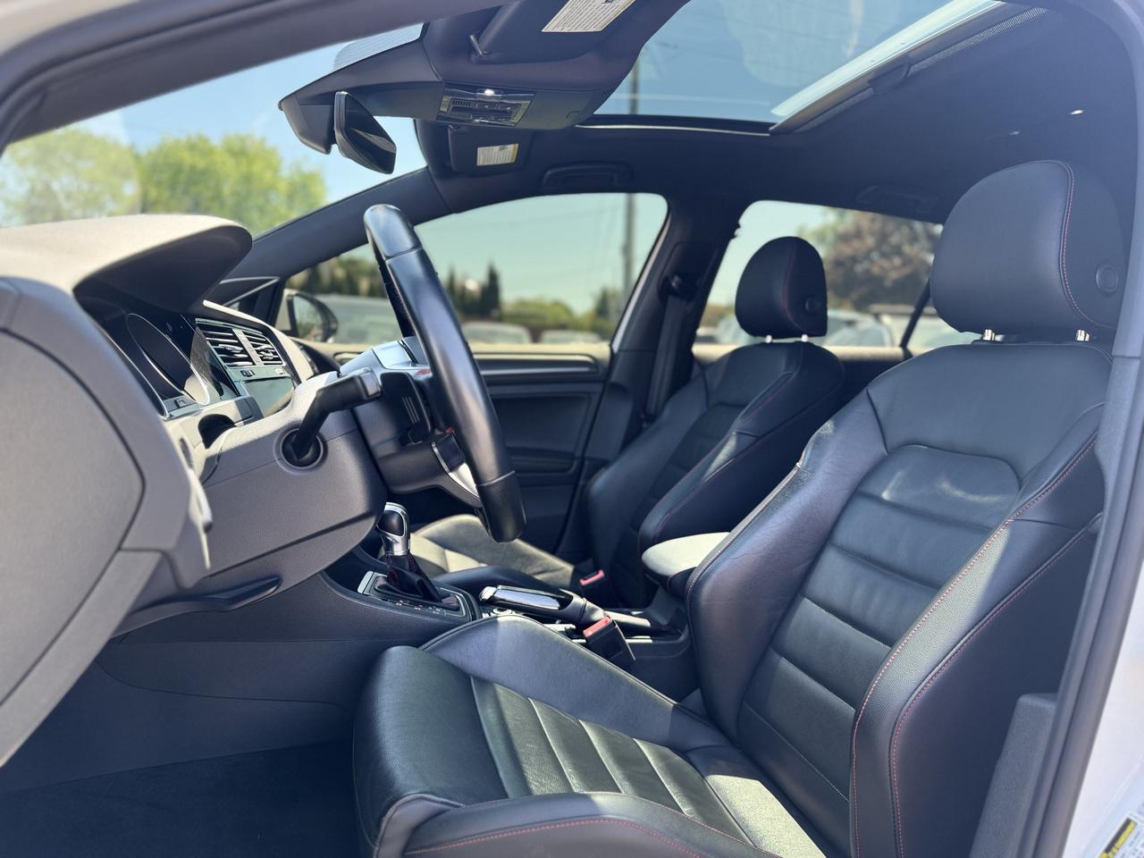 2018 Volkswagen Golf GTI Autobahn   DSG   Fender Sound! Photo