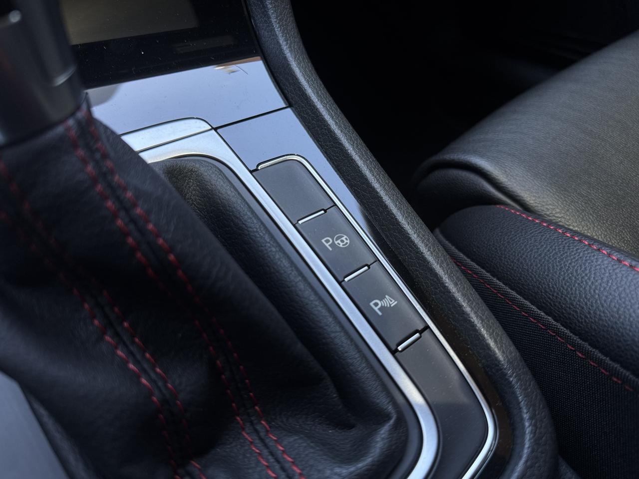 2018 Volkswagen Golf GTI Autobahn   DSG   Fender Sound! Photo