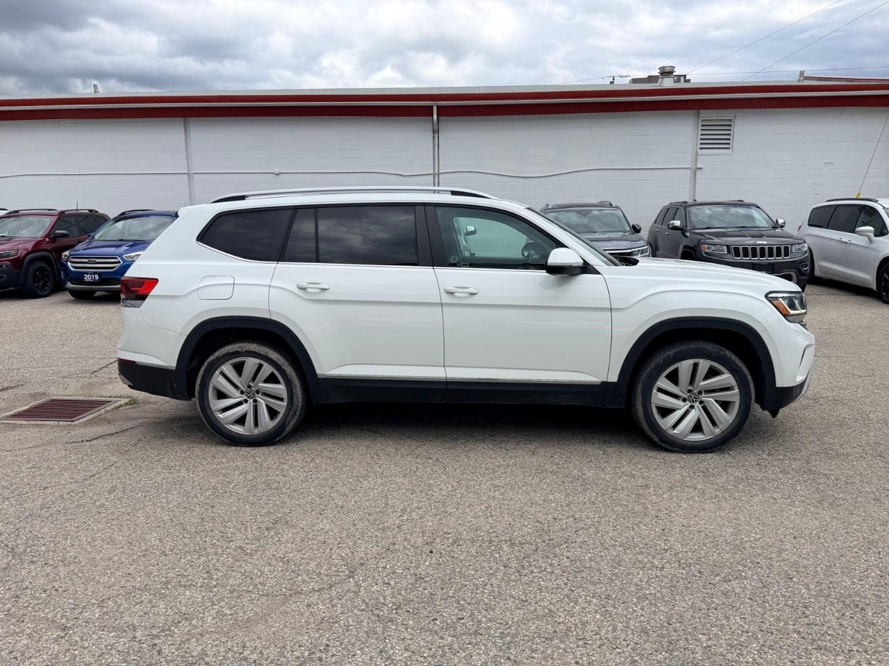 2021 Volkswagen Atlas  Photo3