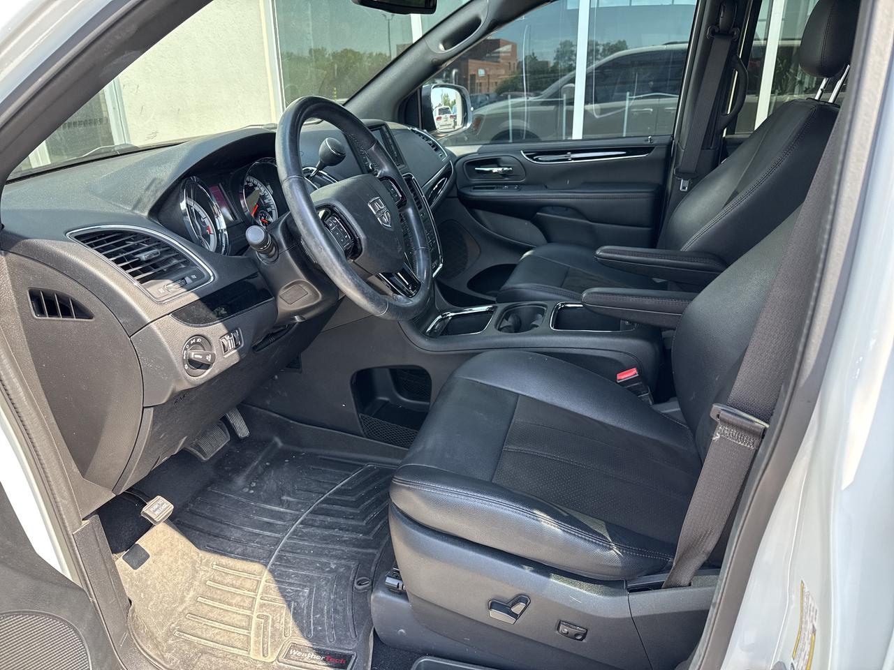2020 Dodge Grand Caravan PREMIUM PLUS Photo