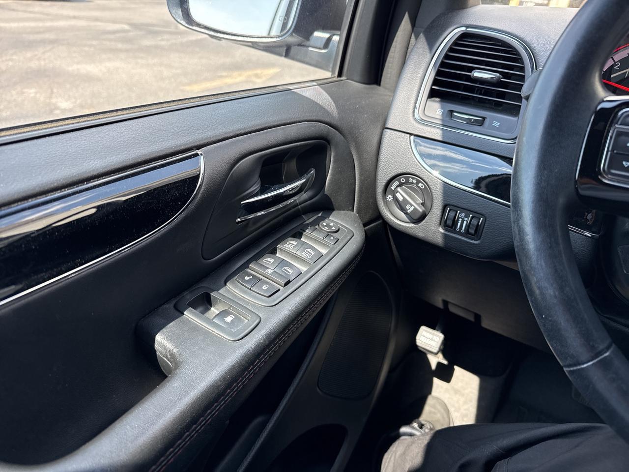 2020 Dodge Grand Caravan PREMIUM PLUS Photo