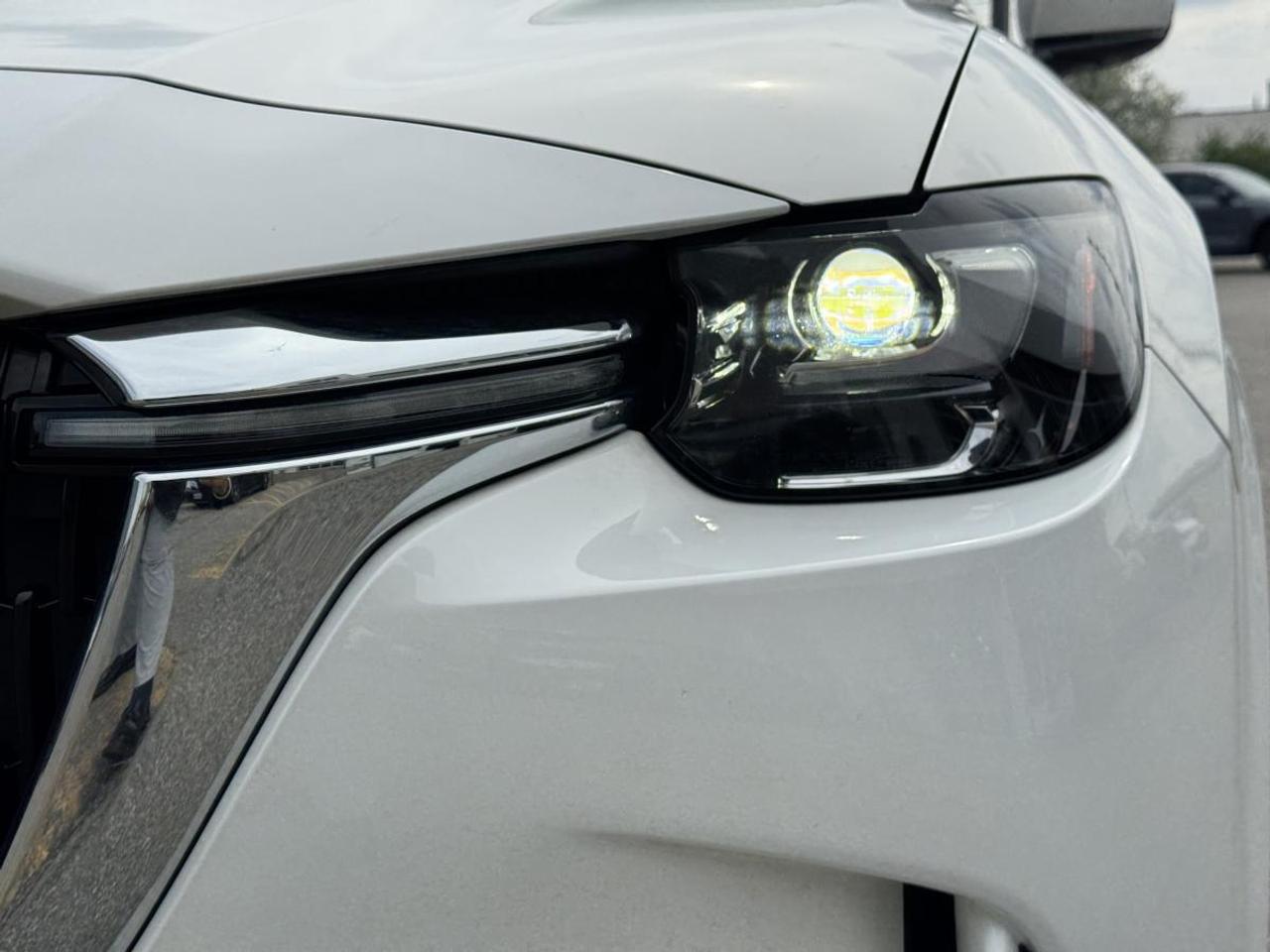 2024 Mazda CX-90 MHEV SIGNATURE/ ONLY 23K/ EXTENDED WARRANTY/ 3.95% RATE Photo