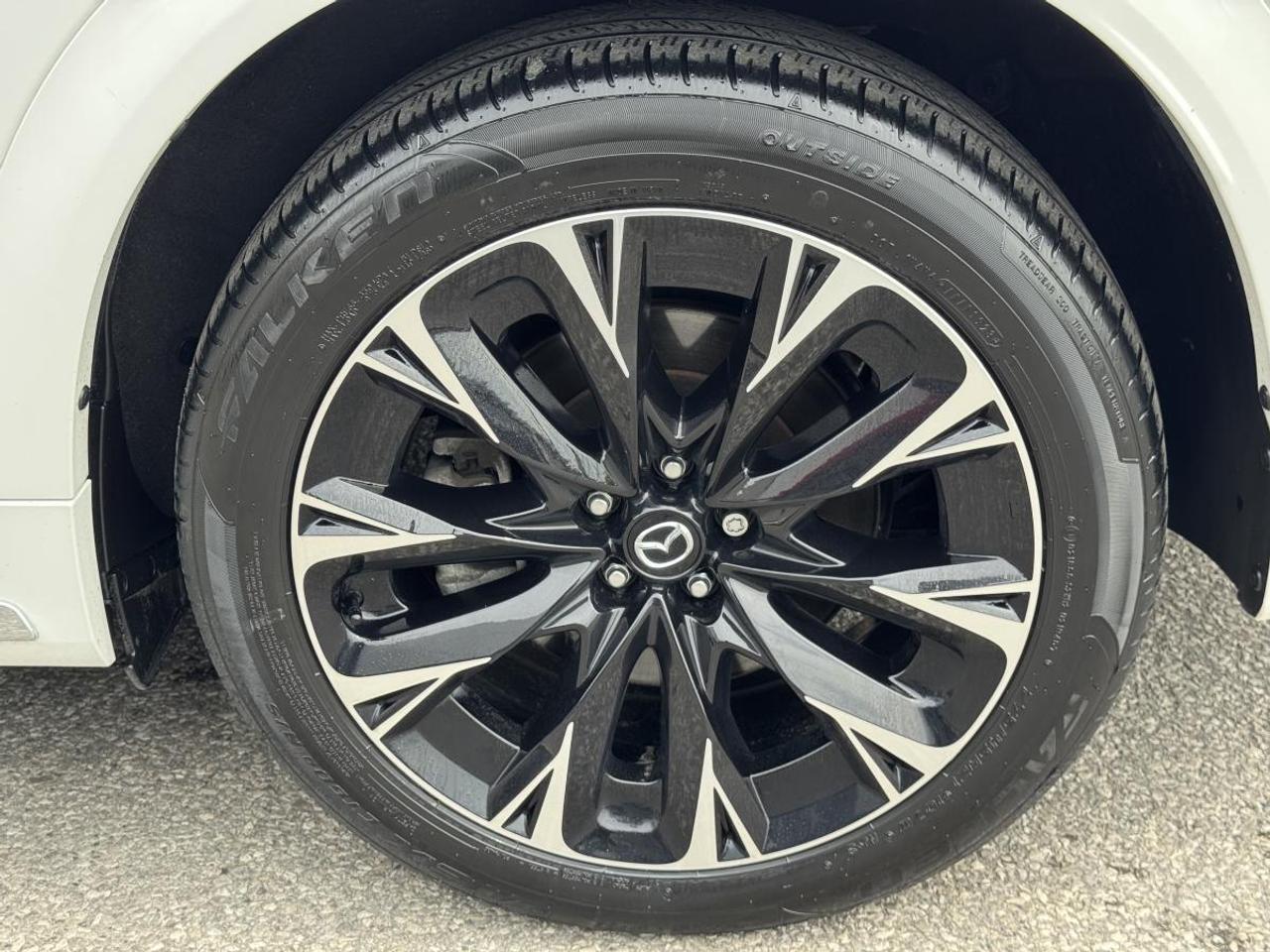 2024 Mazda CX-90 MHEV SIGNATURE/ ONLY 23K/ EXTENDED WARRANTY/ 3.95% RATE Photo