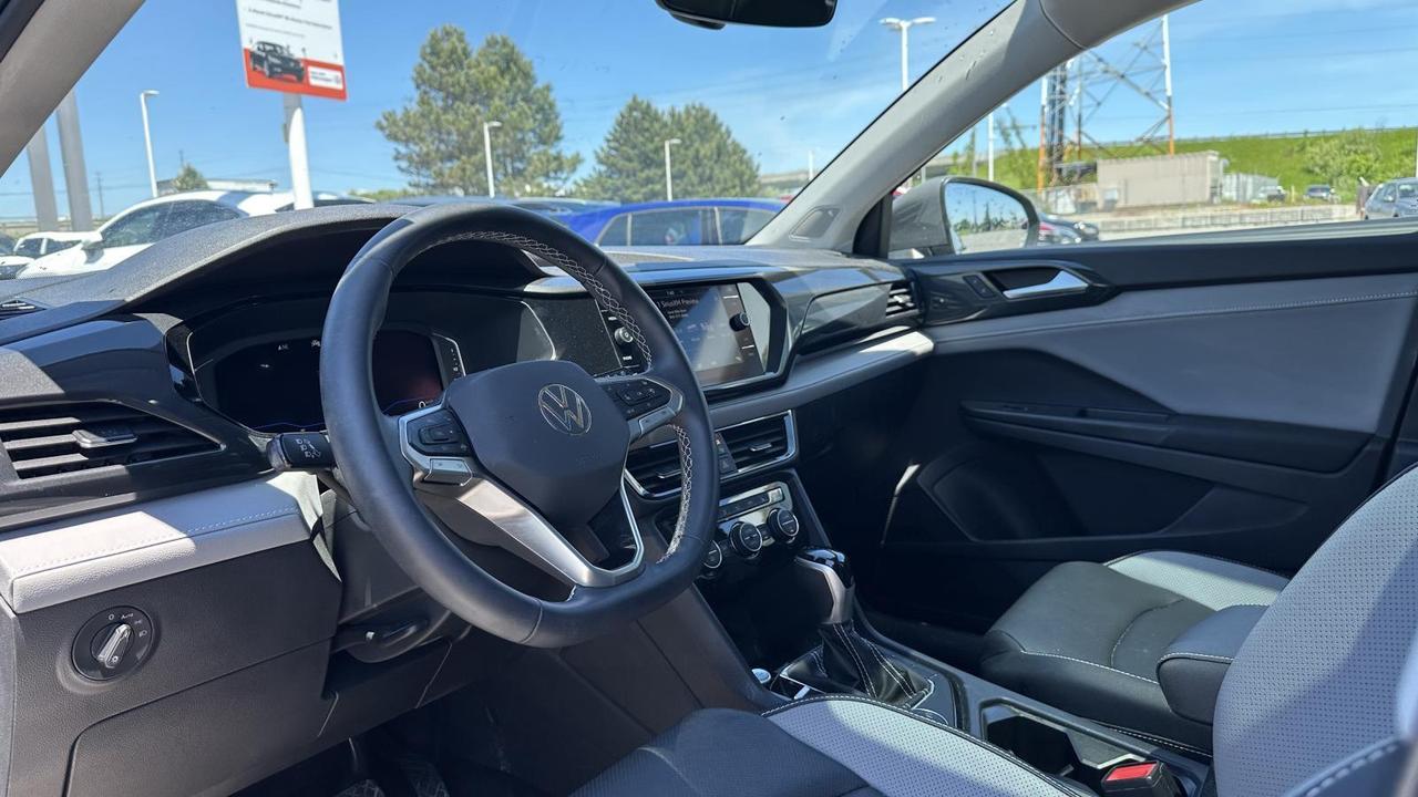 2022 Volkswagen Taos Highline 1.5T 7sp at DSG w/ Tip 4M Photo