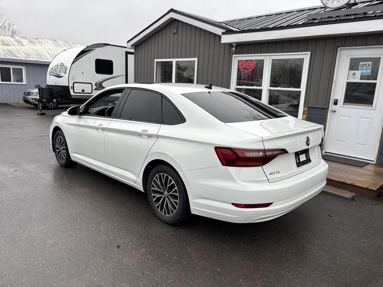2019 Volkswagen Jetta 1.4 TSI Highline (A8) 4dr Sedan Photo