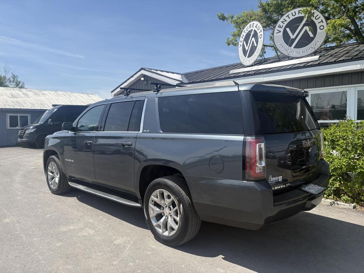 2020 GMC Yukon XL SLE 4X4 Photo