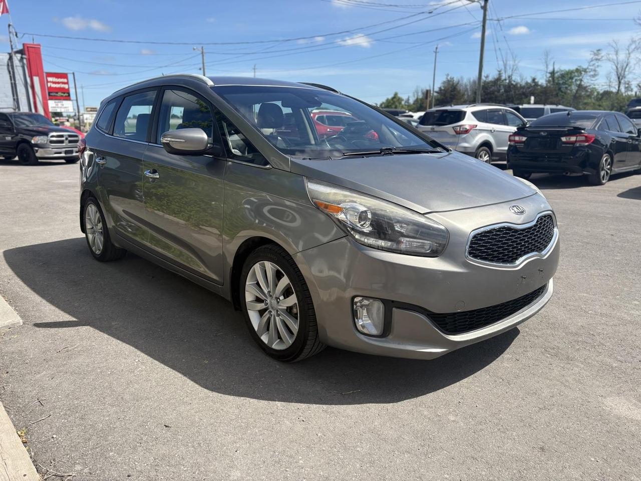2014 Kia Rondo  Photo4