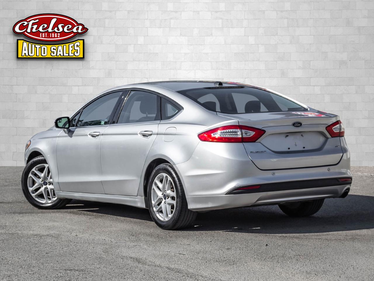2014 Ford Fusion SE Photo