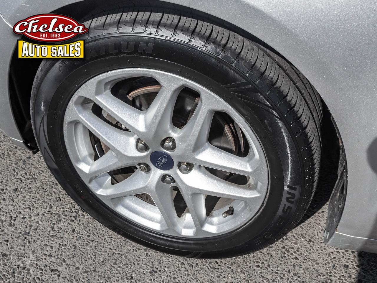 2014 Ford Fusion SE Photo