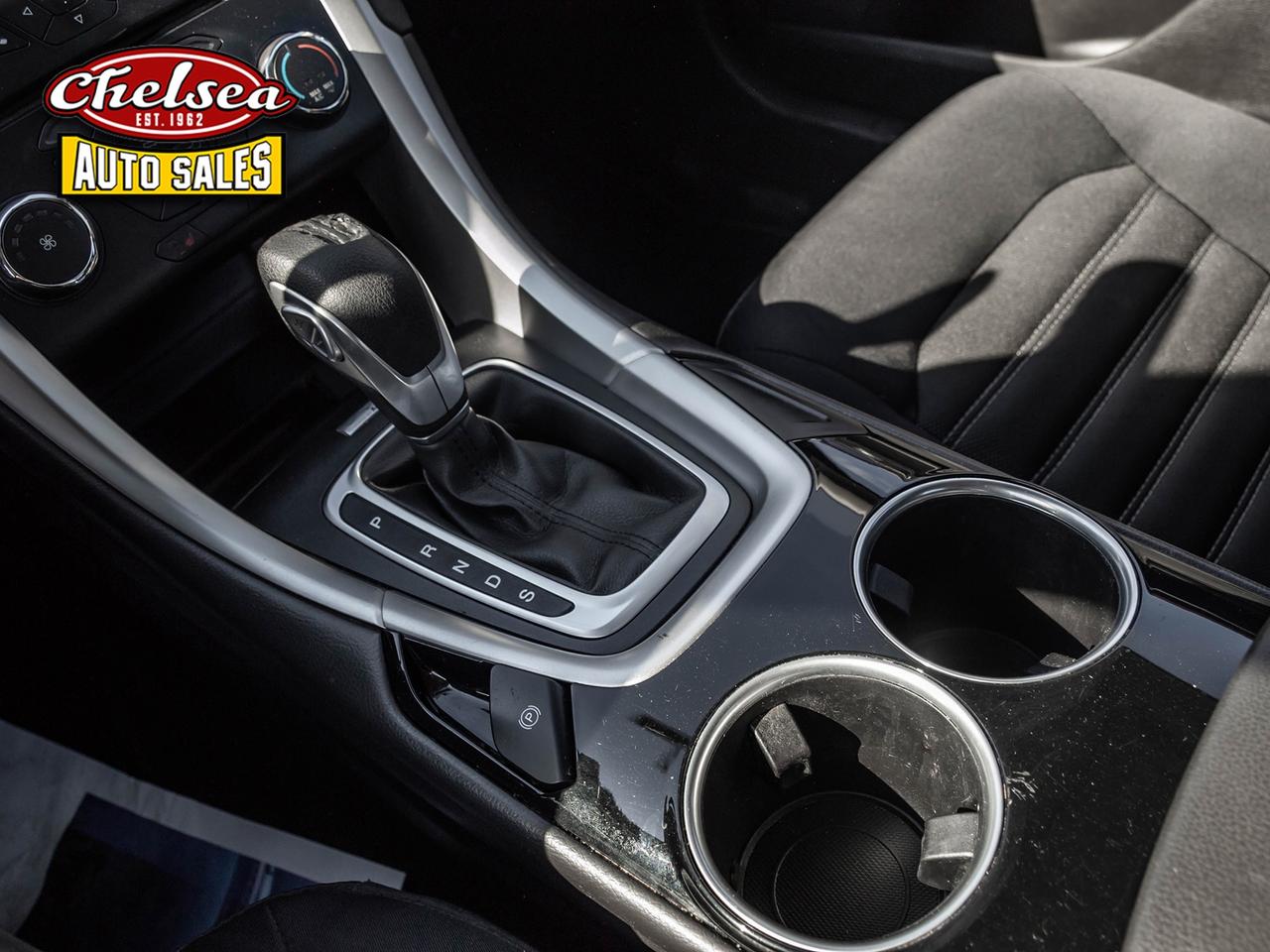 2014 Ford Fusion SE Photo