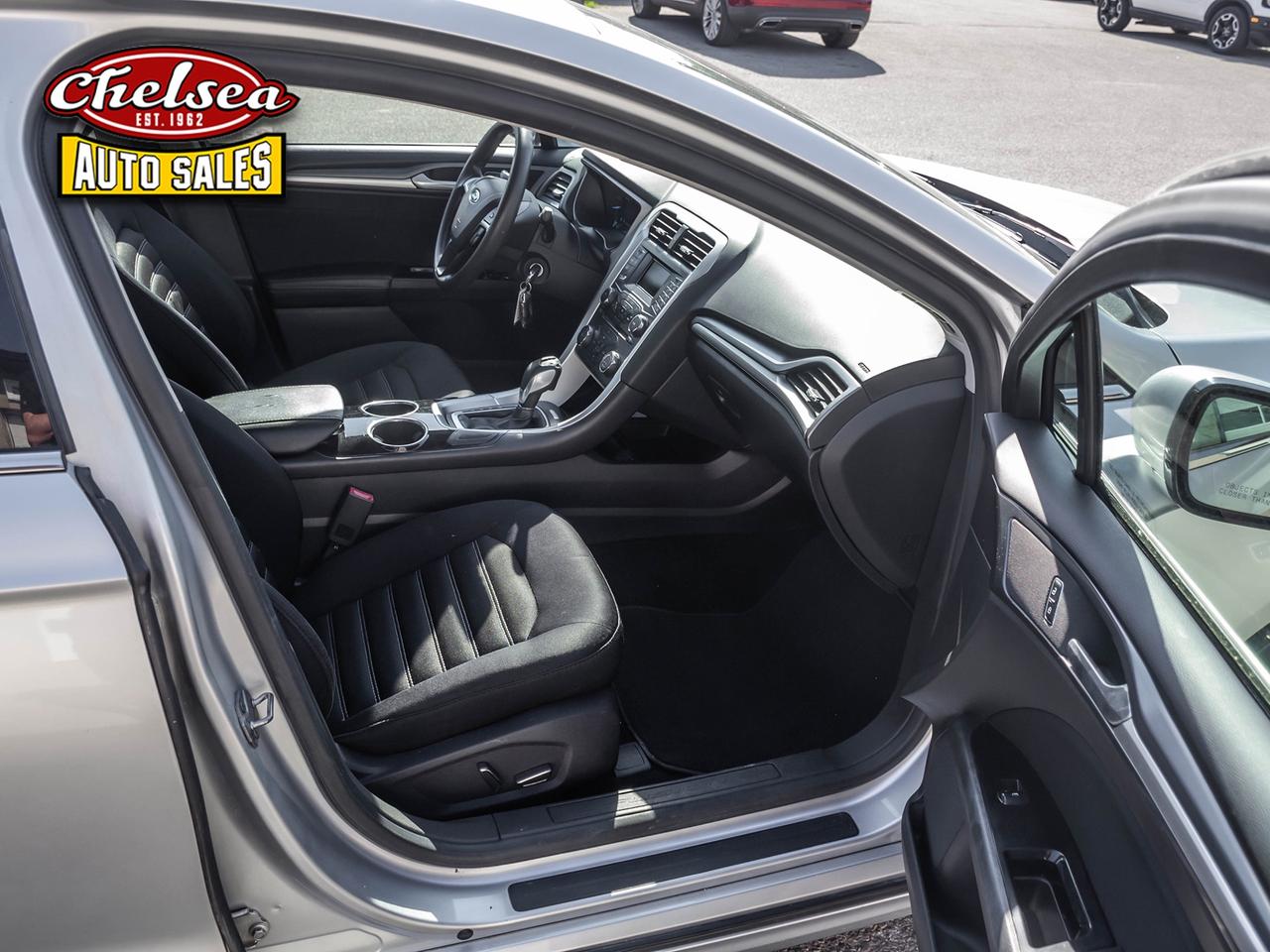 2014 Ford Fusion SE Photo