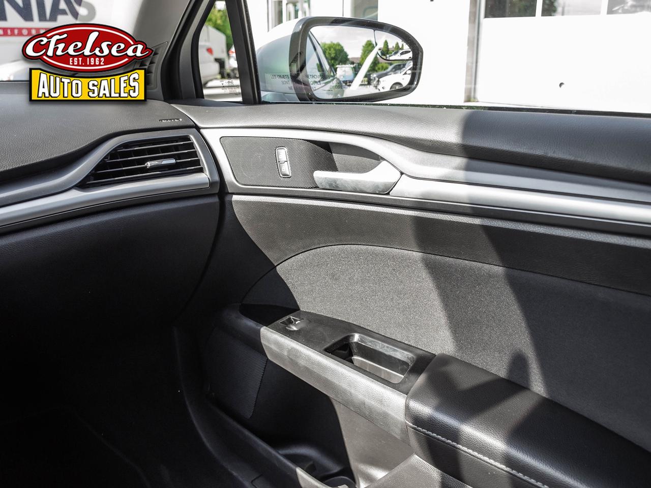 2014 Ford Fusion SE Photo