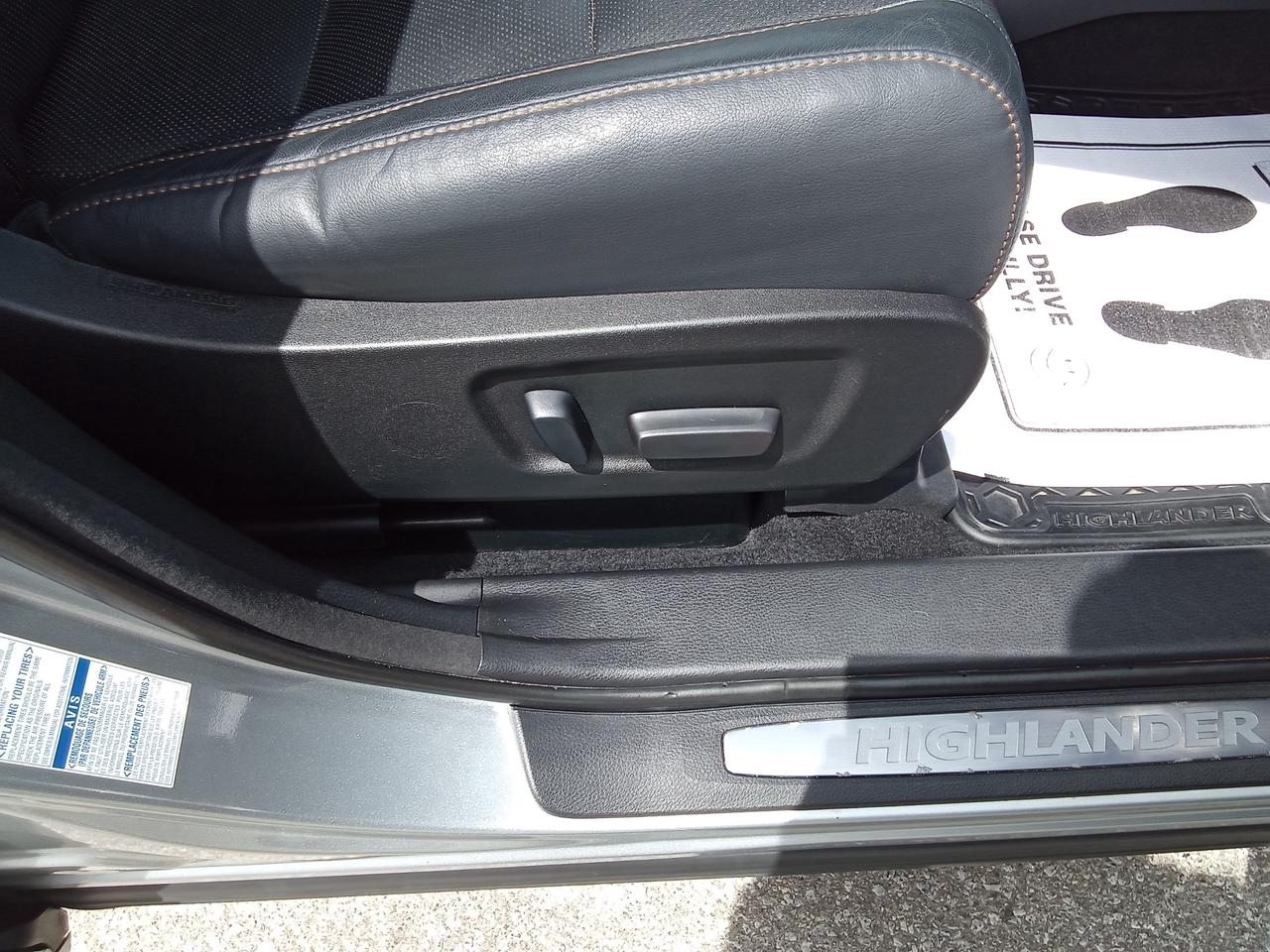 2018 Toyota Highlander Limited 4dr All-Wheel Drive Photo