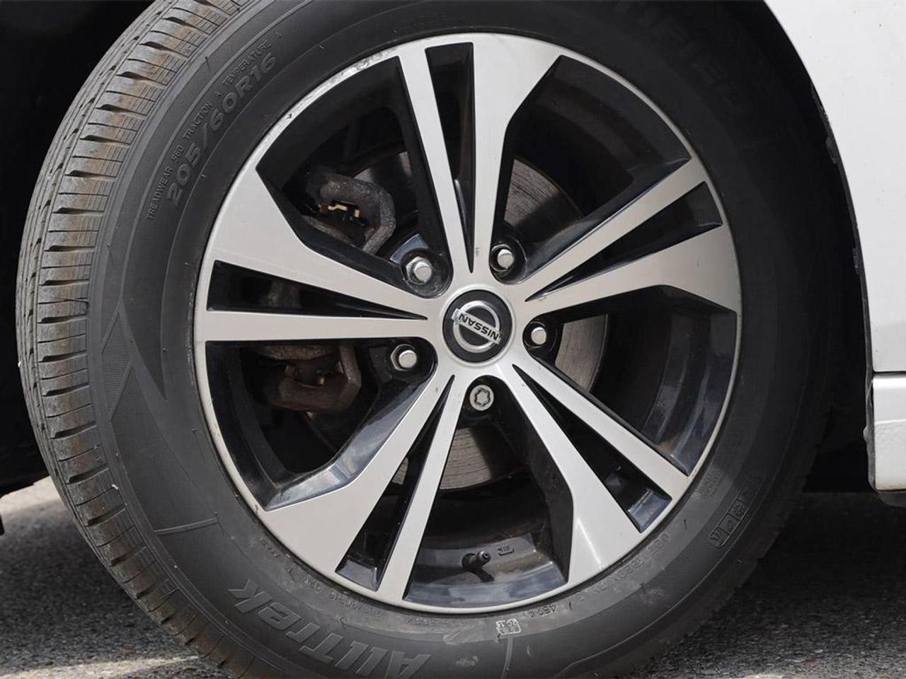 2021 Nissan Sentra SV 4DR SEDAN Photo