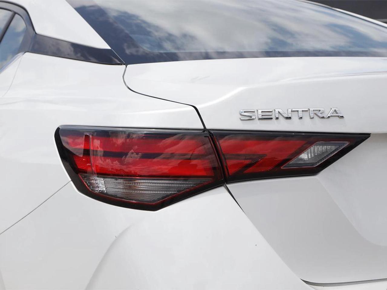 2021 Nissan Sentra SV 4DR SEDAN Photo