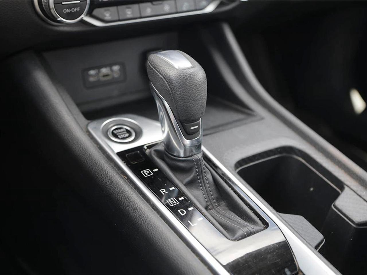 2021 Nissan Sentra SV 4DR SEDAN Photo