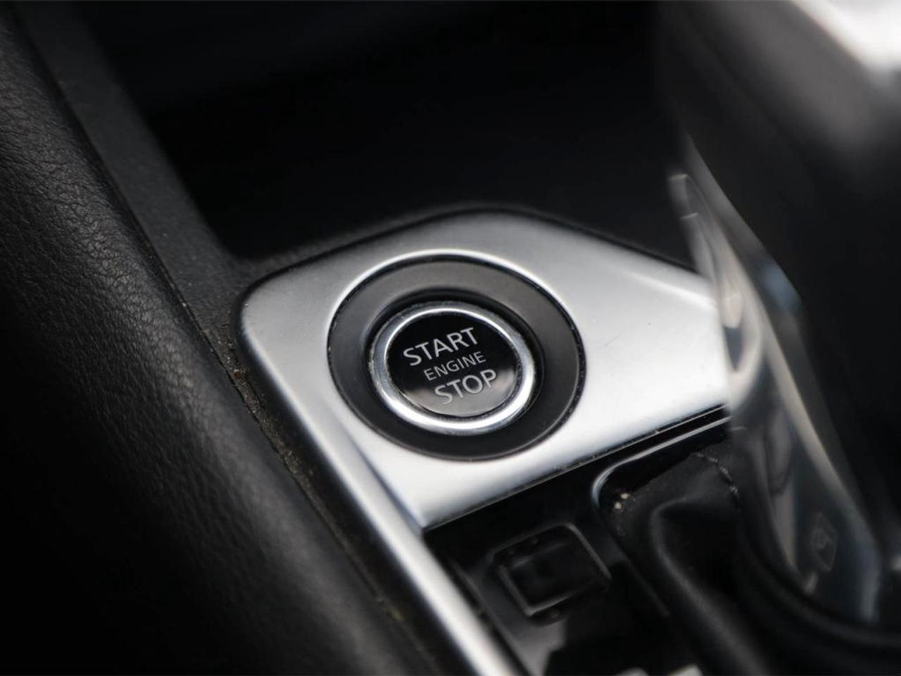 2021 Nissan Sentra SV 4DR SEDAN Photo