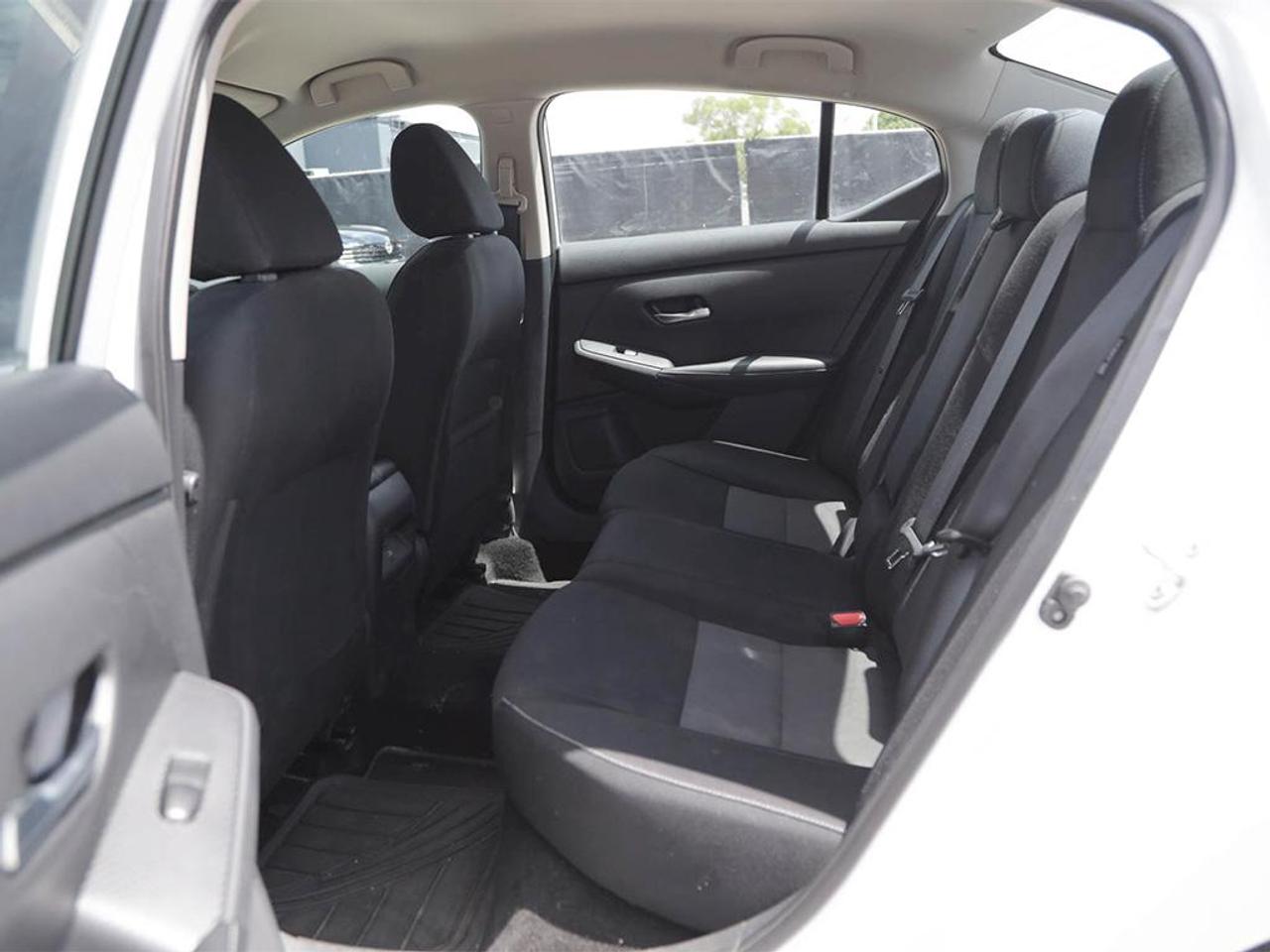 2021 Nissan Sentra SV 4DR SEDAN Photo