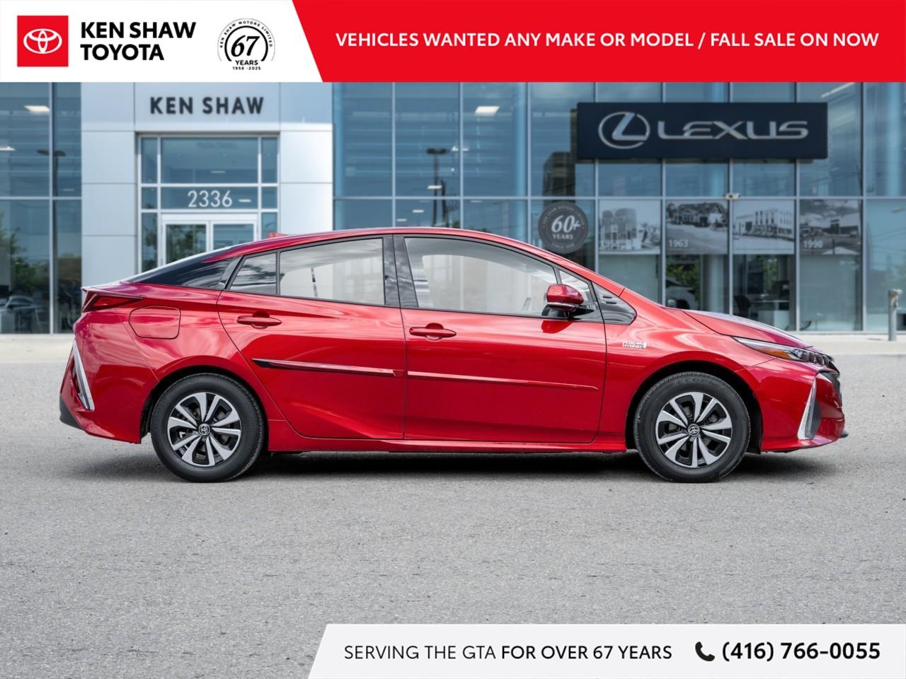 2018 Toyota Prius Prime  Photo