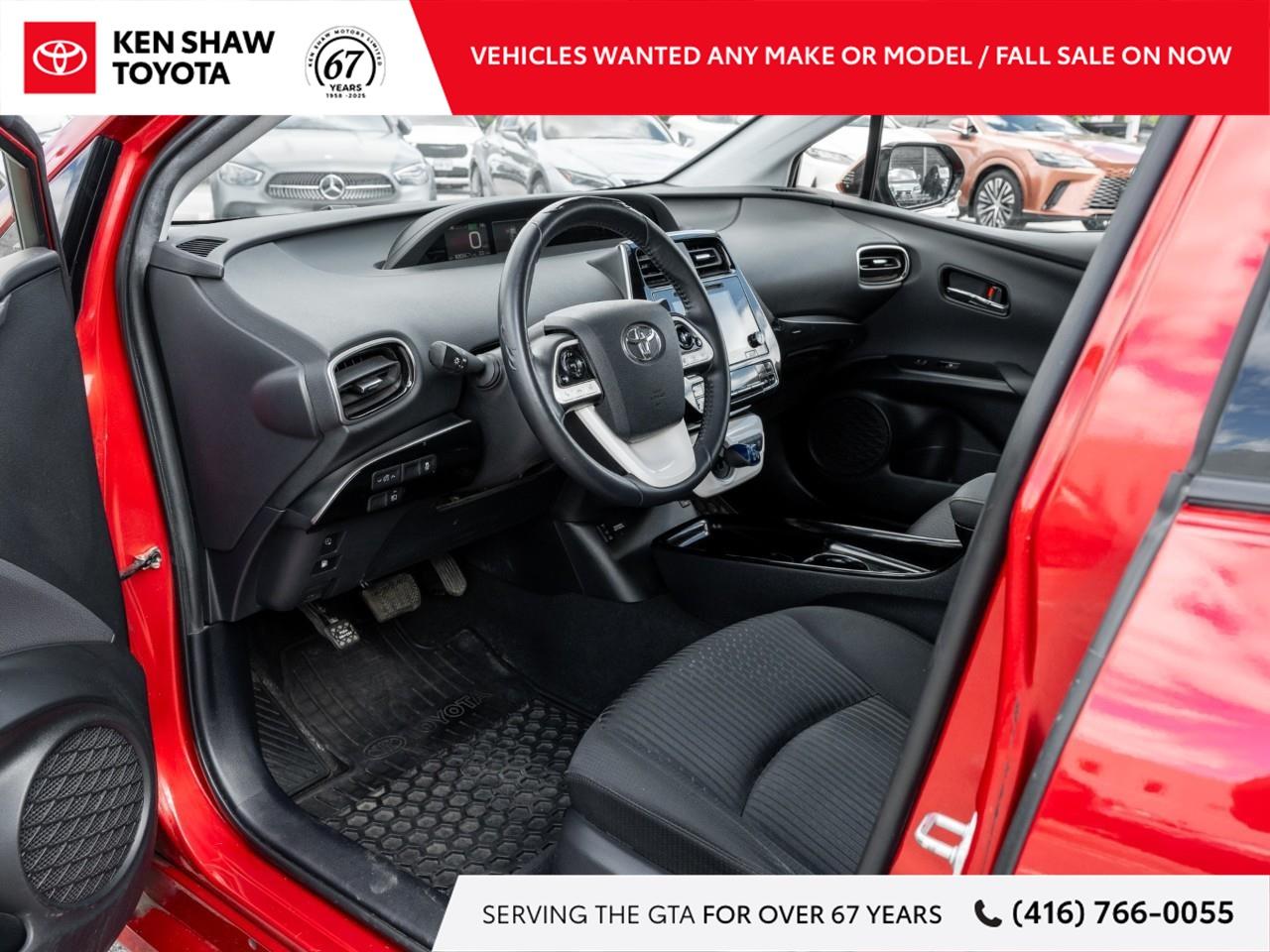 2018 Toyota Prius Prime  Photo