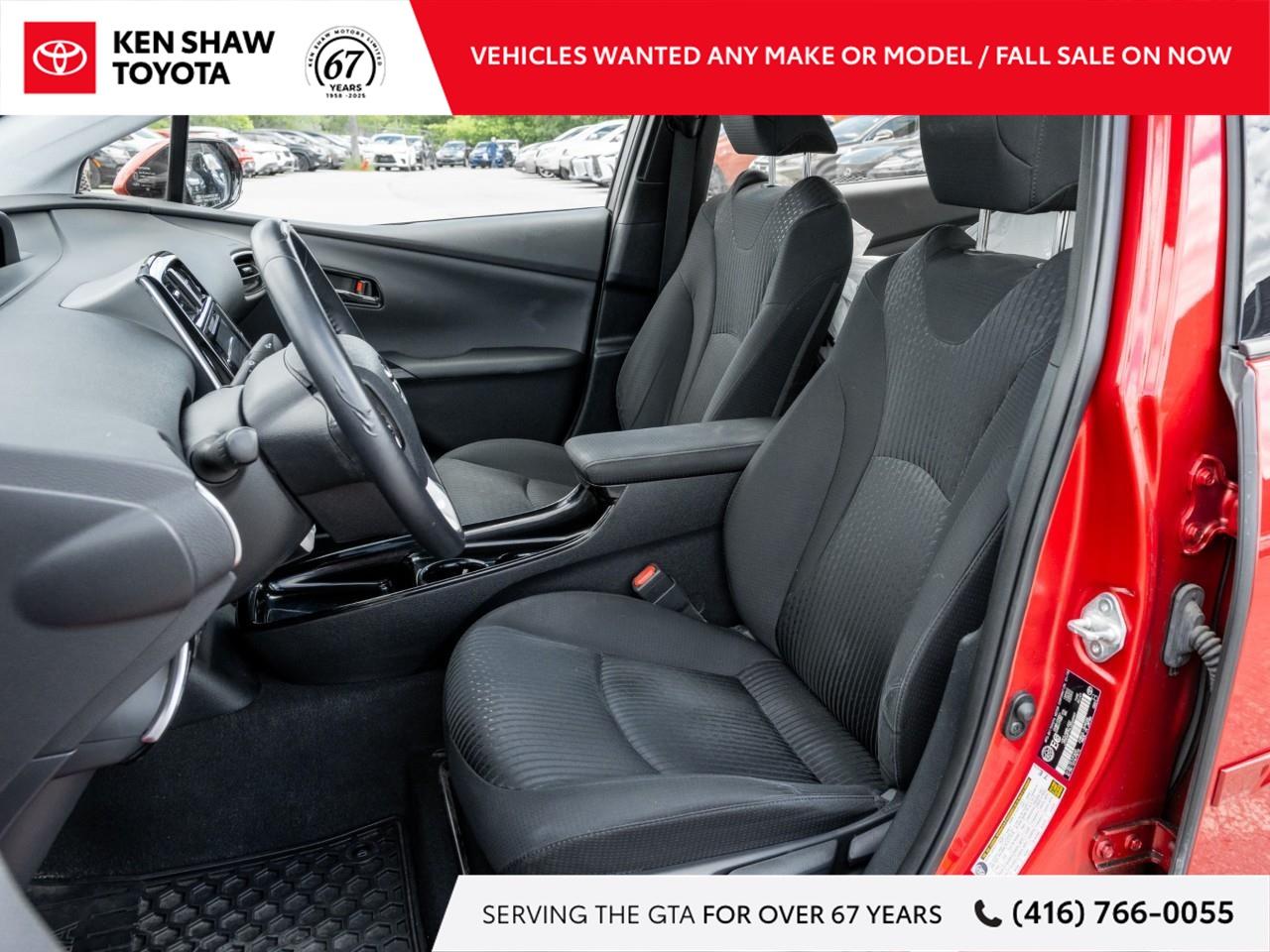 2018 Toyota Prius Prime  Photo