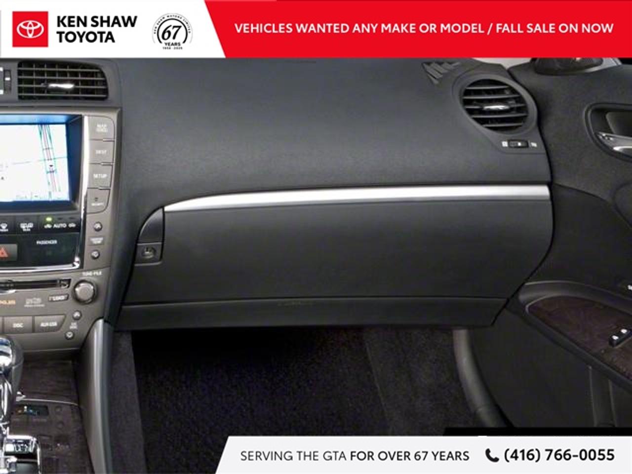 2010 Lexus IS 350C Base 2dr Convertible Photo