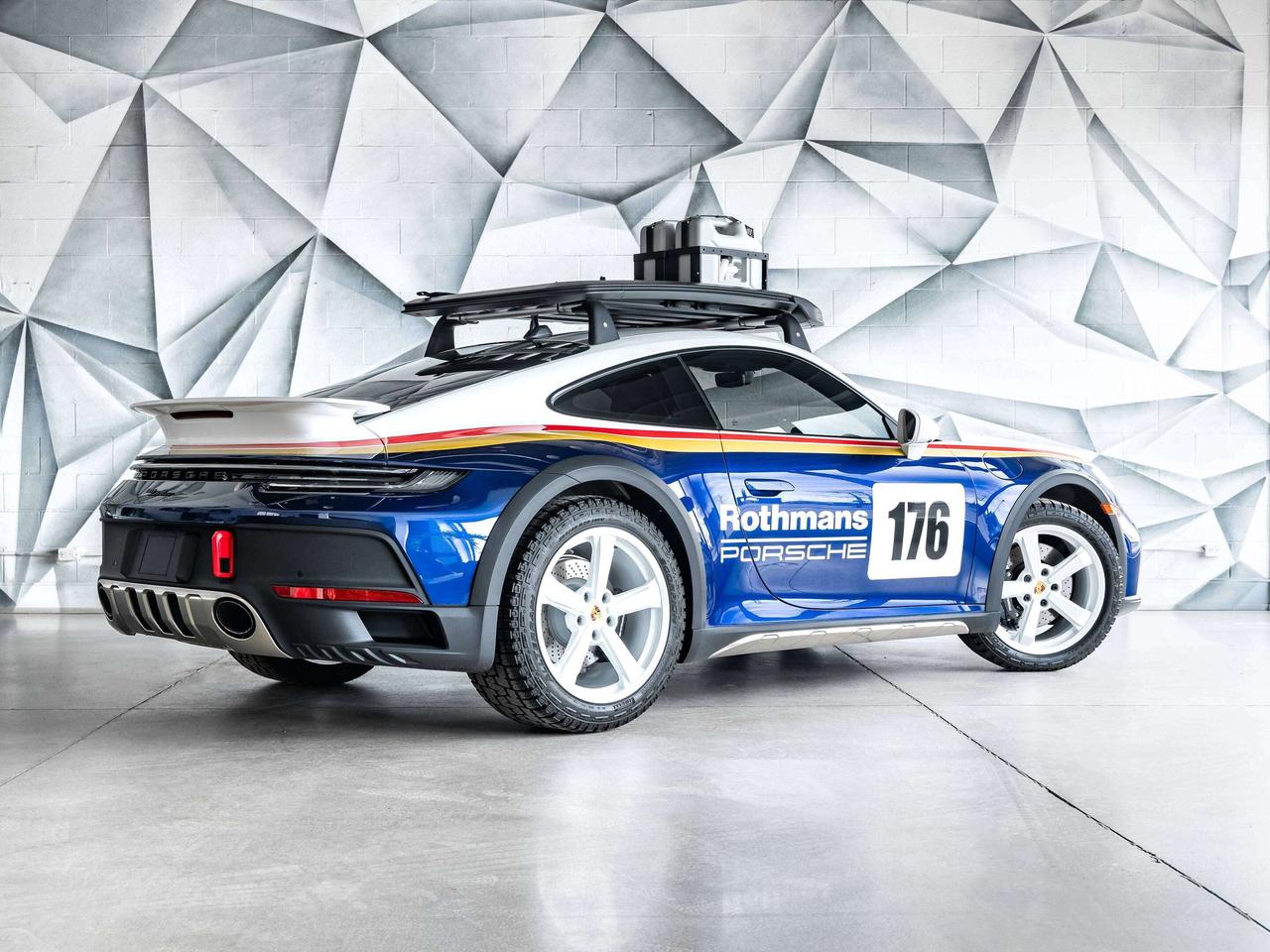 2024 Porsche 911 Dakar Photo